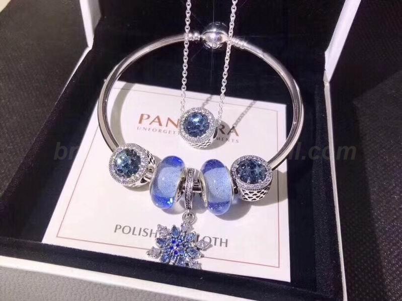 Pandora Bracelets 584